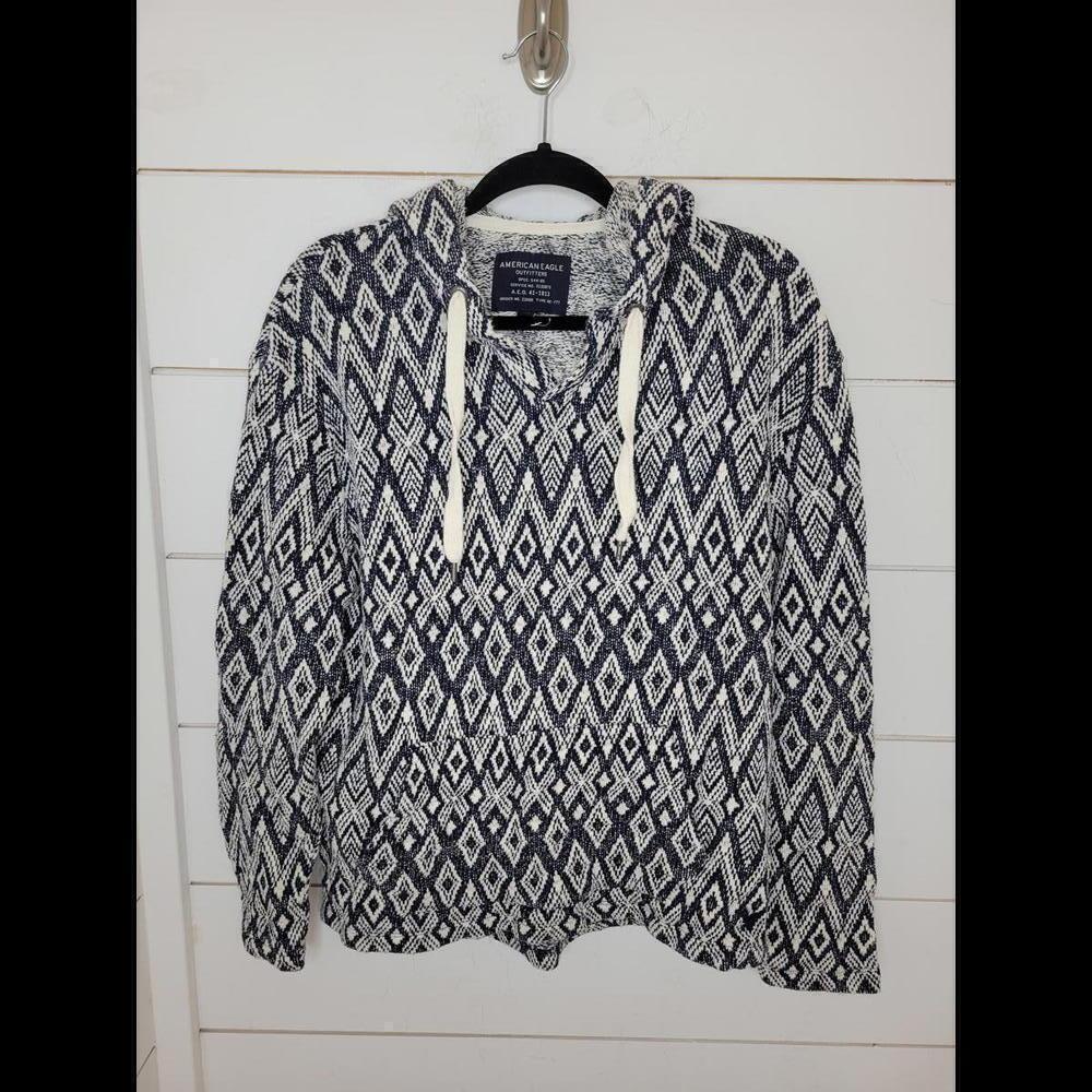American Eagle Outfitters small navy blue and white baja pullover hoodie
